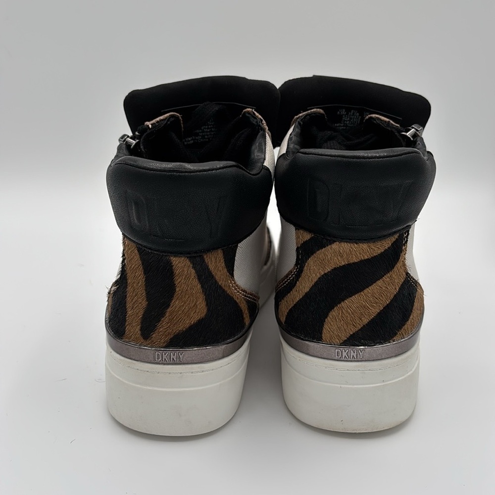 DKNY Women's Cindell Lace-up Size 5.5 M Tiger Strips Zipper Sneakers - Picture 7 of 11